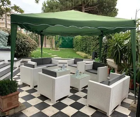 מלון Santa Maria 3*