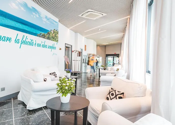 Hotel Santa Maria 3*