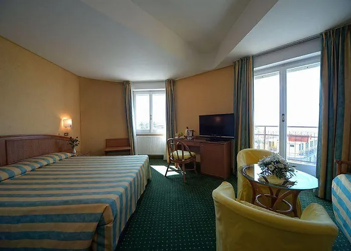 Hotel Santa Maria 3*