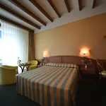Santa Maria 3*