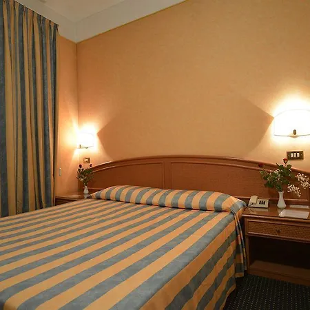 Hotel Santa Maria 3*